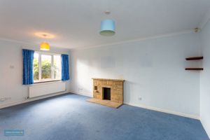 Sitting room- click for photo gallery
